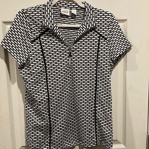 Chico’s Zenergy Black and White Women’s Golf Shirt